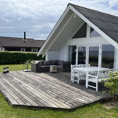 Jolanta - 20m From The Sea By Interhome
